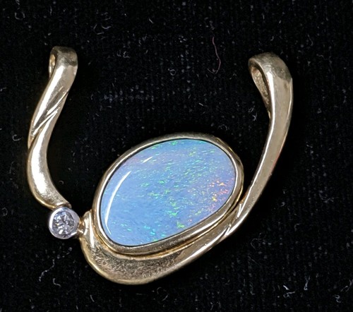 14K & DIAMOND YELLOW GOLD  AUSTRALIAN OPAL PENDANT!STUNNING !3.7 GRAMS,.03CT DIA - Picture 1 of 6