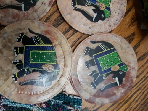 Marble coaster set with elephants - Picture 2 of 6