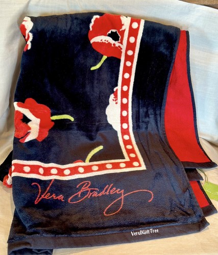 Vera Bradley Beach Towel POPPY FIELDS Oversized SOFT Pool Black RED NWT New RARE - Picture 3 of 5