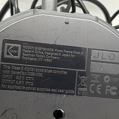 Kodak Easyshare V550 Dock with AD5002KD/3F8619 Charger Digital Camera Silver - Picture 6 of 11