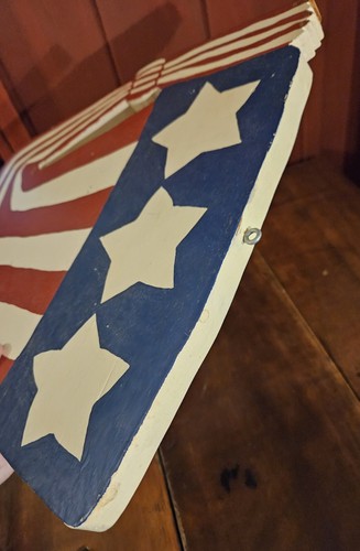 ANTIQUE PRIMITIVE RED WHITE & BLUE HANGING AMERICANA NIGHT CAP PLAQUE 1960s-70s - Picture 5 of 13