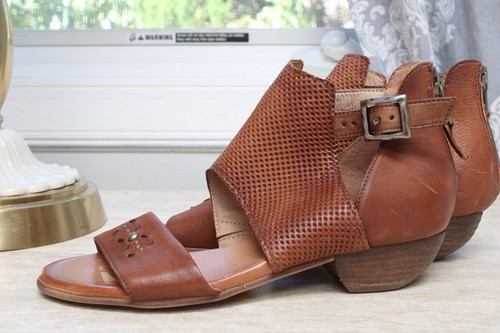 Miz Mooz - Leather Cutout Sandals - Caribe - Brandy - EU 36 US 5.5 - 6 - Afbeelding 1 van 9