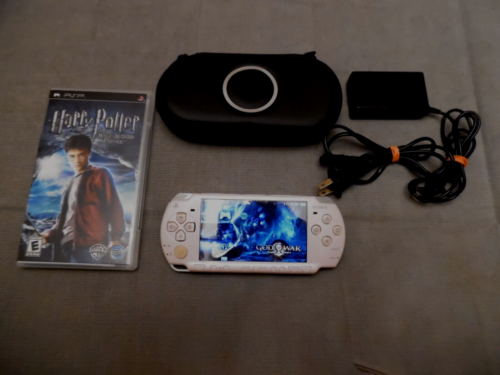 PSP 2000 Blossom Pink - Excellent Condition Old Mod Japan Import US Seller