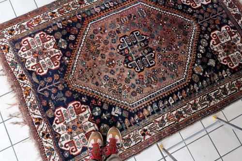 Handmade Vintage Persian Shiraaz Rug 4.8' x 6.8' (149cm x 208cm), 1940s - 1C1087 - Picture 8 of 10