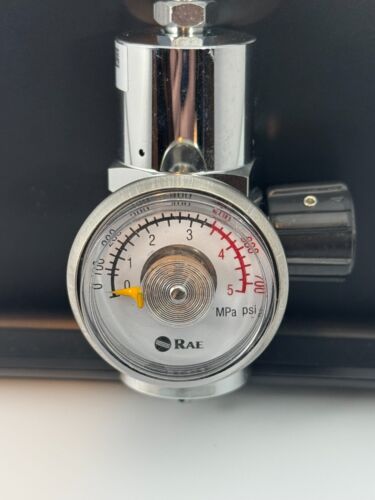 Regulador de flujo constante RAE Systems 002-3011-000 0,5 LPM con adaptador 008-3021-301 - Imagen 2 de 6