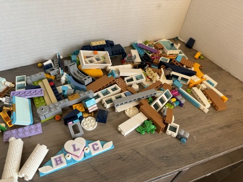LEGO FriendsPieces + Accessories Nice Shape Mixed Lot - Picture 6 of 6