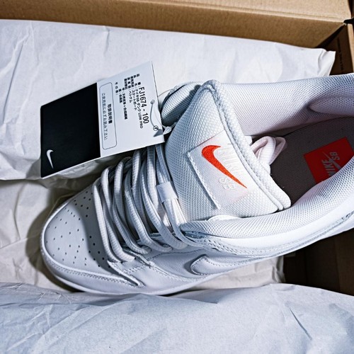 Men 9.5US Nike Sb Dunk Low Pro Iso Triple White - Picture 3 of 4