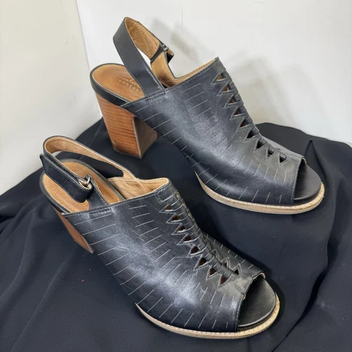 Sandali Clarks Artisan Briatta Slingback in pelle nera con tacco a blocco punta aperta 9 5 M