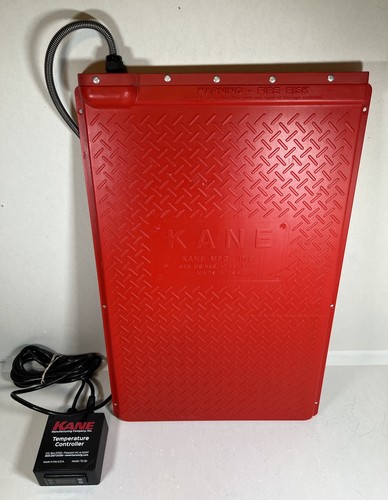 KANE Electric Pet Heat Mat - Digital Thermostatic 18x28 Only Used For 1 Week - Picture 3 of 6