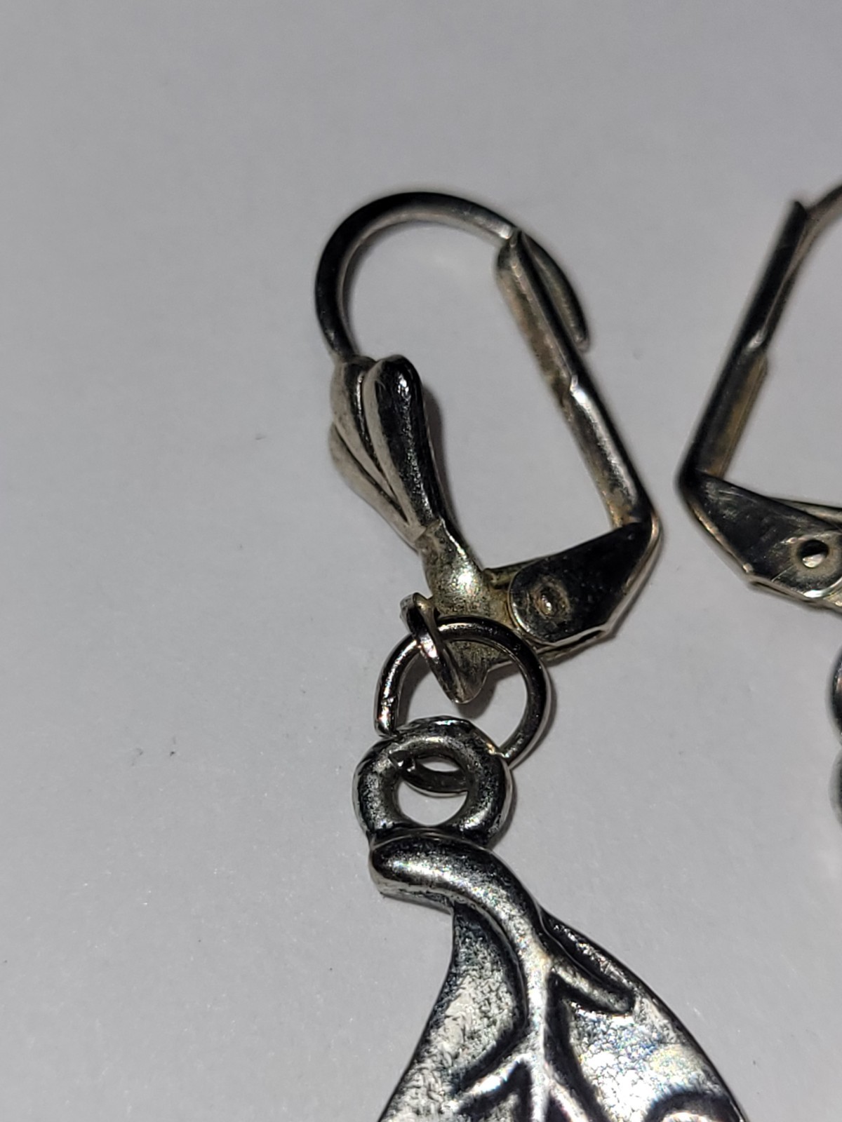 Silvertone Leaf Dangle Leverback Statement Earrin… - image 8