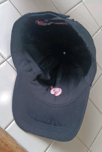 Red Devil SnapBack Regulowany czarno-czerwony kapelusz Red Devil Produkty - Zdjęcie 5 z 5