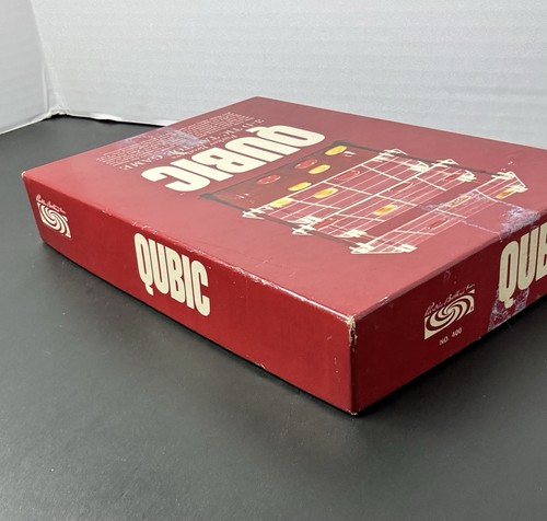 Vintage QUBIC 3-D Tic Tac Toe Game Parker Brothers complete - Picture 3 of 12