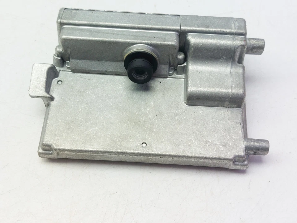 SKODA SUPERB MK3 B8 FRONT LANE ASSIST CAMERA 2020 2Q0980653 - Image 3 of 4