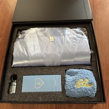 Sabrina Carpenter Short n Sweet VIP Merch Bundle - Size Medium NEW