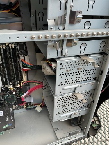 INTEL D875PBZ Motherboard + 1GB SDRAM + P4 3.0 ghz + I/O shield Read Description - Picture 4 of 5