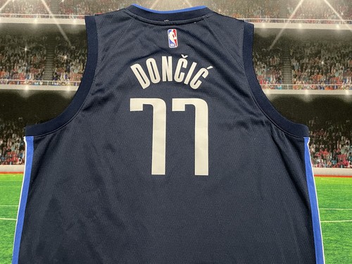 Maglia Luka Doncic #77 Dallas MAVS Nike Youth taglia XL 18/20 usata blu - Foto 8 di 12