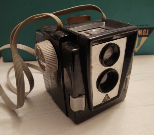 Vintage Tower Camera Deco Box  w/ Flash Outfit Sears - Picture 1 of 8