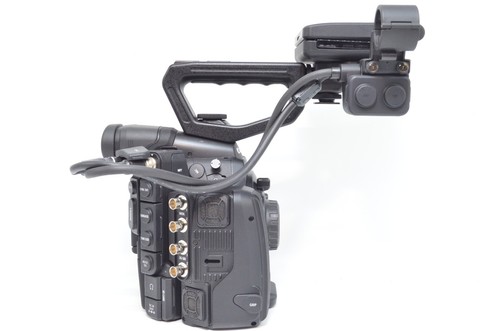 Canon EOS C500 Digital Cinema Camera w/ battery charger working from Japan - Picture 8 of 17