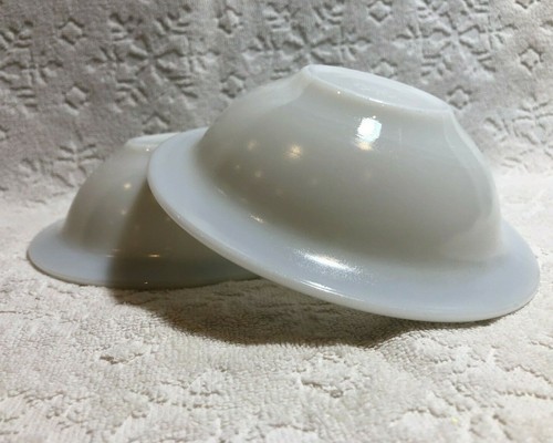 Vintage CDN PYREX '50; Dinnerware 2 OW MG Dove-Gray 6.25-IN Soup-Cereal-Bowls - Picture 10 of 12