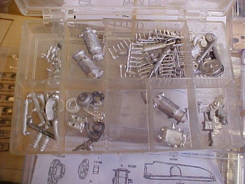 3 MODEL AIRWAYS ALBATROS D Va - 1917- 1/16TH SCALE Wood & Metal Kits ( 3 or 4?) - Picture 10 of 22