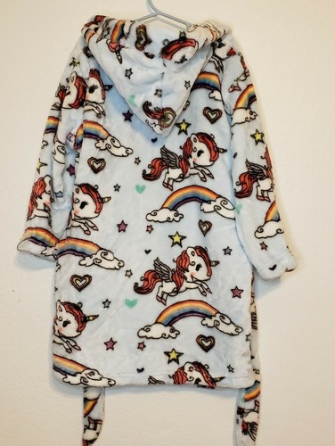 Kids Unisex Super Soft Plush Light Blue Long Sleeve Hooded Robe with Pockets 5T - Picture 5 of 9