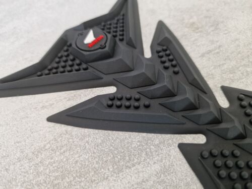 3D Mini Rubber Motorcycle Tank Pad for HONDA Motorcycles - Picture 3 of 3