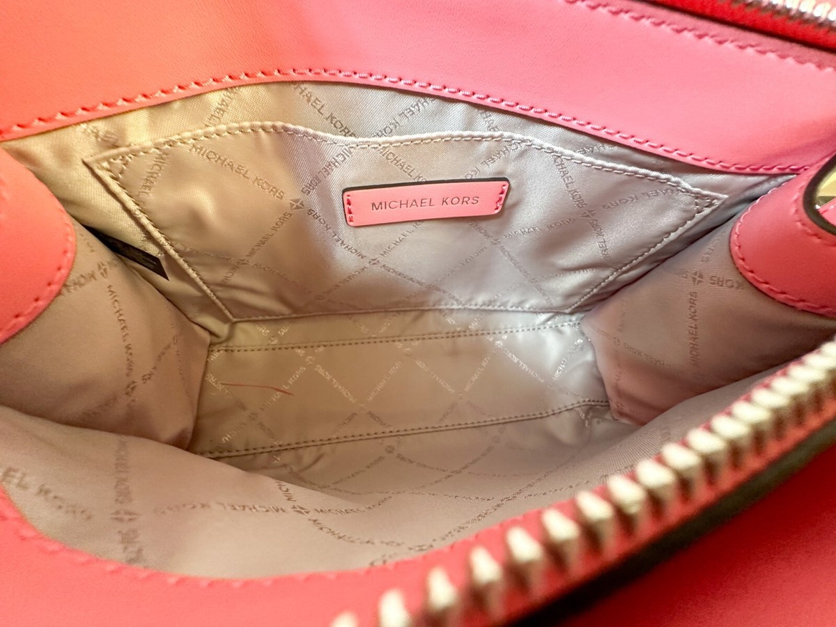 MICHAEL KORS SHEILA SMALL CENTER ZIP SATCHEL SHOULDER