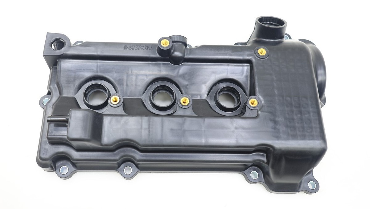 NEW OEM Mitsubishi Engine Valve Cover 1035B156 Mitsubishi Mirage