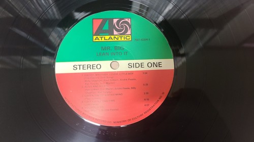 Mr.big - Lean into it 1st korea vinyl - Picture 6 of 6
