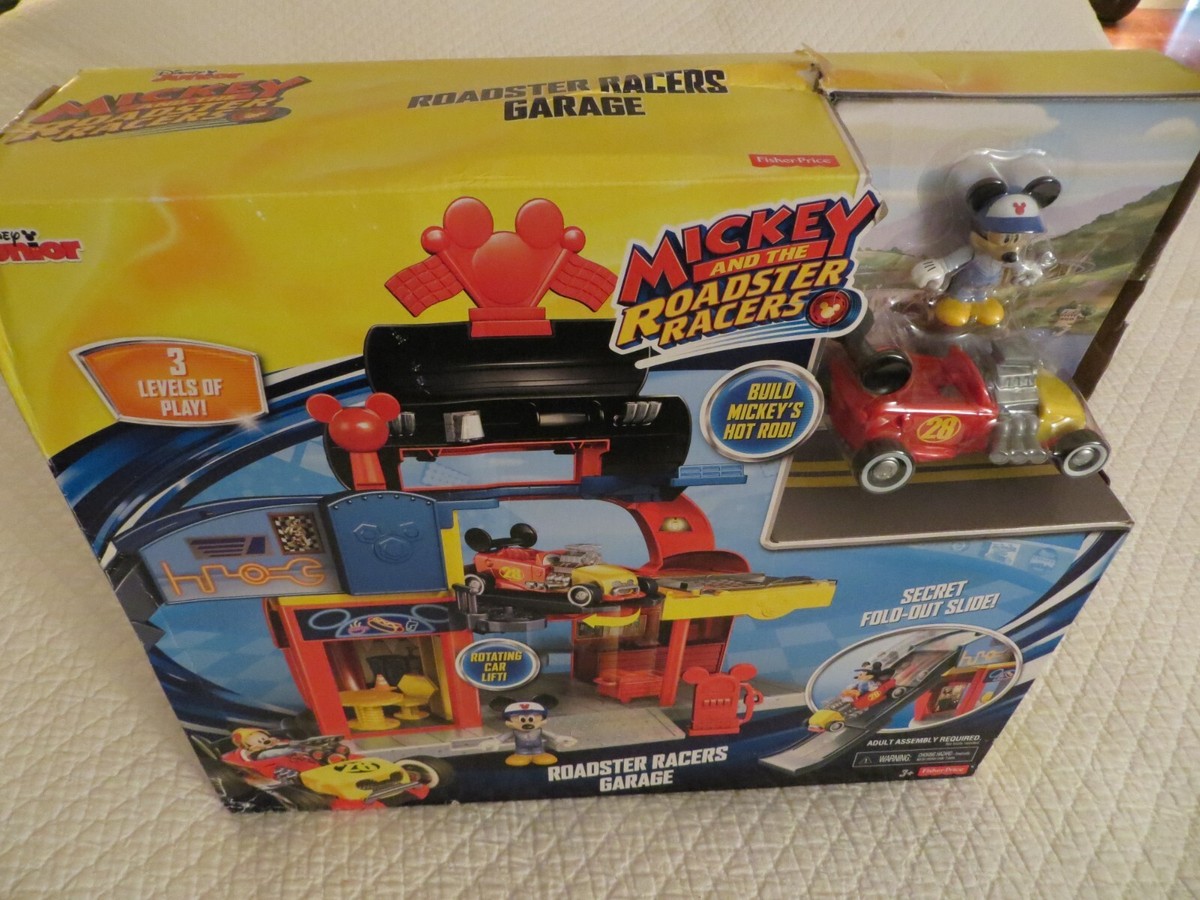 Disney Junior Mickey and the Roadster Racers Garage BRAND NEW FREE