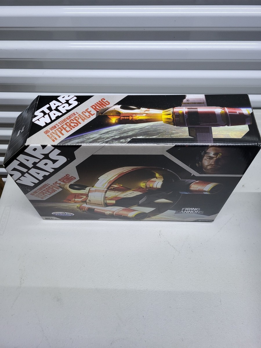 Obi-Wan's Starfighter & Hyperspace Ring STAR WARS 30th Obi-Wan's Starfighter & Hyperspace Ring STAR WARS 30th