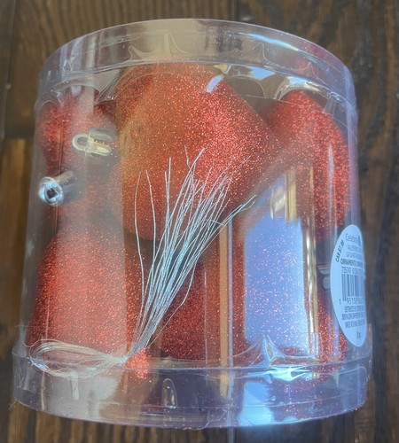 Valentines Day Red Glittered Heart Ornaments 8pcs Container Brand - Picture 4 of 5