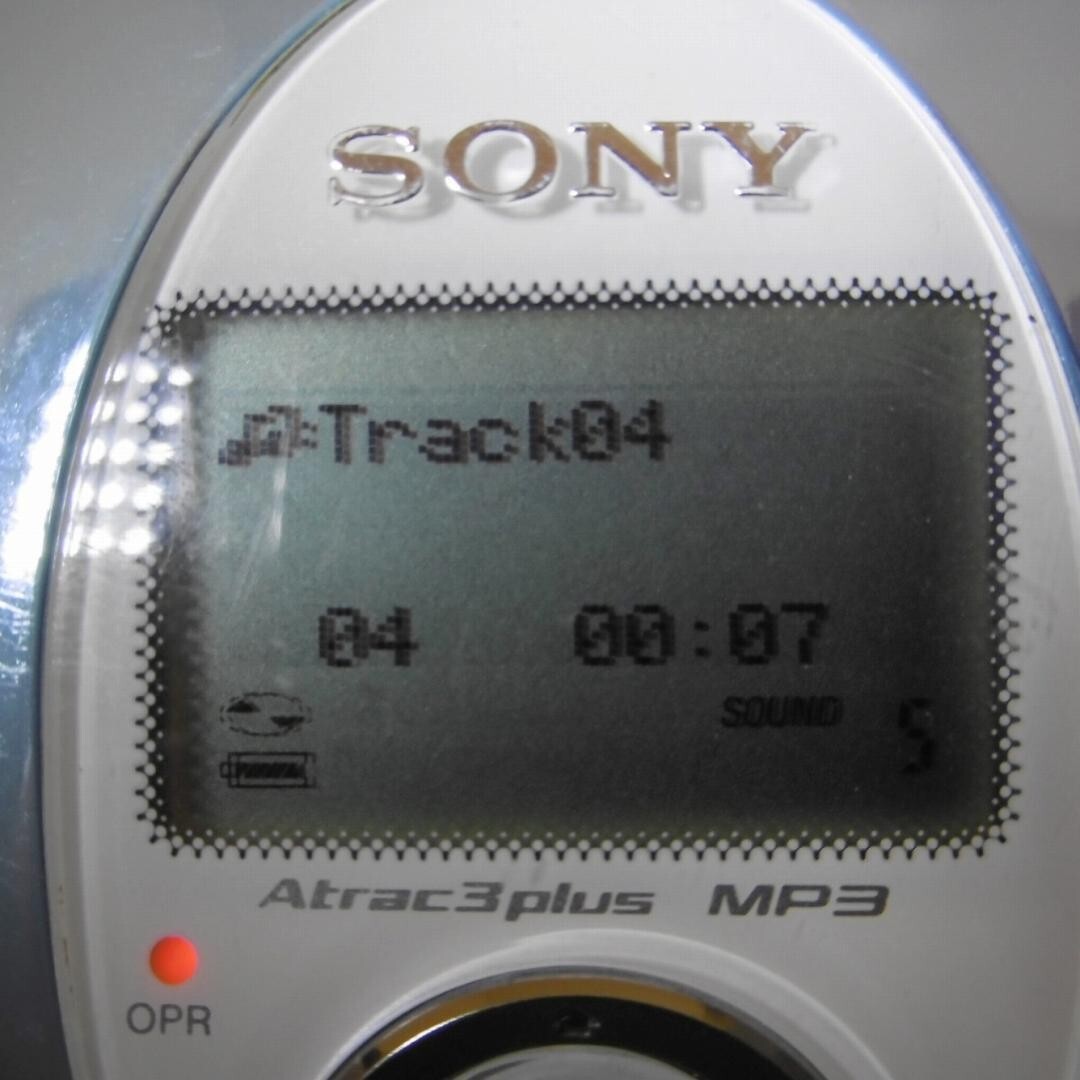 SONY CD-Walkman D-NE800 CD Portable Player W/Remote Tested