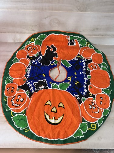 Vintage 1960s Halloween tree skirt glow in the dark pumpkins black cat - Picture 1 of 7