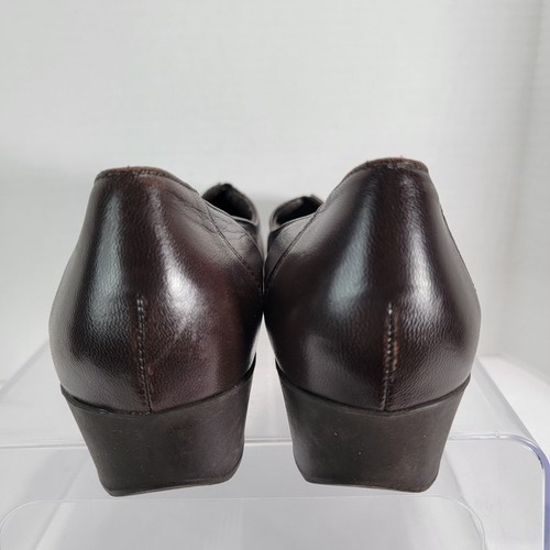 Munro American Womens 9.5 Brown Slip On Leather Wedge Shoes Dress Loafer Mature - Picture 9 of 11
