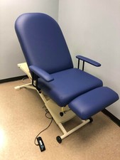 Oakworks EC Procedure Chair
