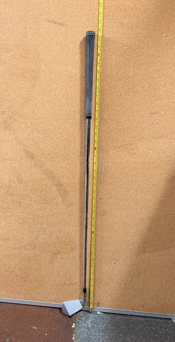 Titleist T100S #7 Iron / Regular Flex AMT Red S300 Steel Shaft Demo Golf Club - Picture 8 of 9