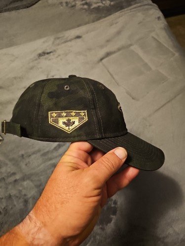 MLB Toronto Azulejos Fuerzas Armadas Para hombres New Era 59Fifty Camuflaje Gorra Ajustable - Imagen 2 de 5
