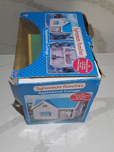 Sylvanian Families Applewood Cottage mit OVP - Bild 22 von 24
