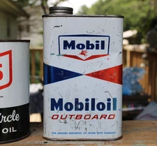 1950s era MOBIL OUTBOARD MOTOR OIL Old 1 qt. Metal Can