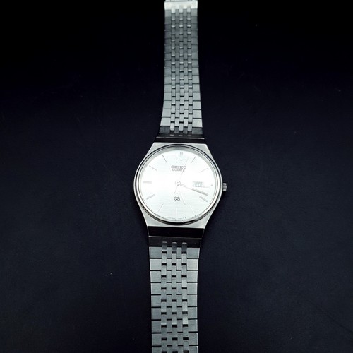Seiko SQ Mens Watch 8223 7080 Day Date Quartz Working VG Condition Vintage - Picture 11 of 23