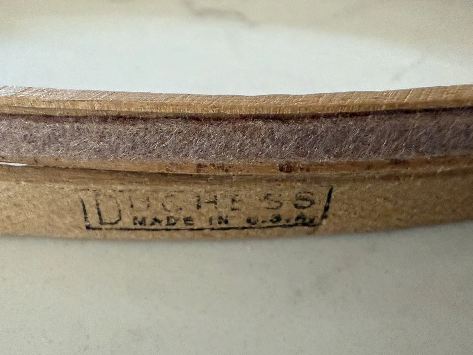 Vintage Duchess Oval Wood Felt Embroidery Hoop 6" x 3" Made In USA - Image 2 of 4