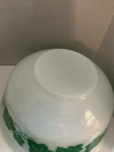 Hazel Atlas Milk Glass Ivy Bowls Nest Of 5 Bowls - Picture 11 of 11