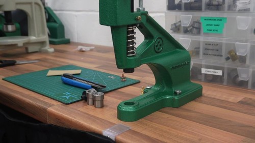 14 mm/18 mm Magnetverschluss Setzen Matrizen für Handpresse Maschine Zum Selbermachen Handwerk Projekte - Video 1 von 1
