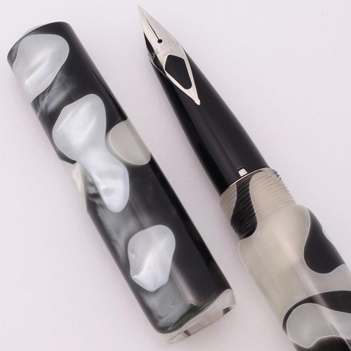 Ranga Abhimanyu Acrylic Fountain Pen - Black White Swirl, Sheaffer Nibs (New) - Afbeelding 1 van 4