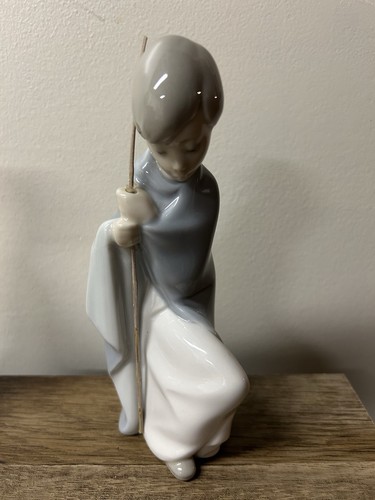 Vintage Lladro Holy Family Nativity Figurines 4670, 4671, 4672 3 Piece Set - Picture 3 of 6