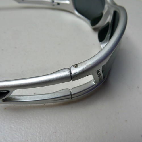 VINTAGE ALAIN DEVON SUNGLASSES SILVER/BLACK - NICE RARE - Picture 6 of 9