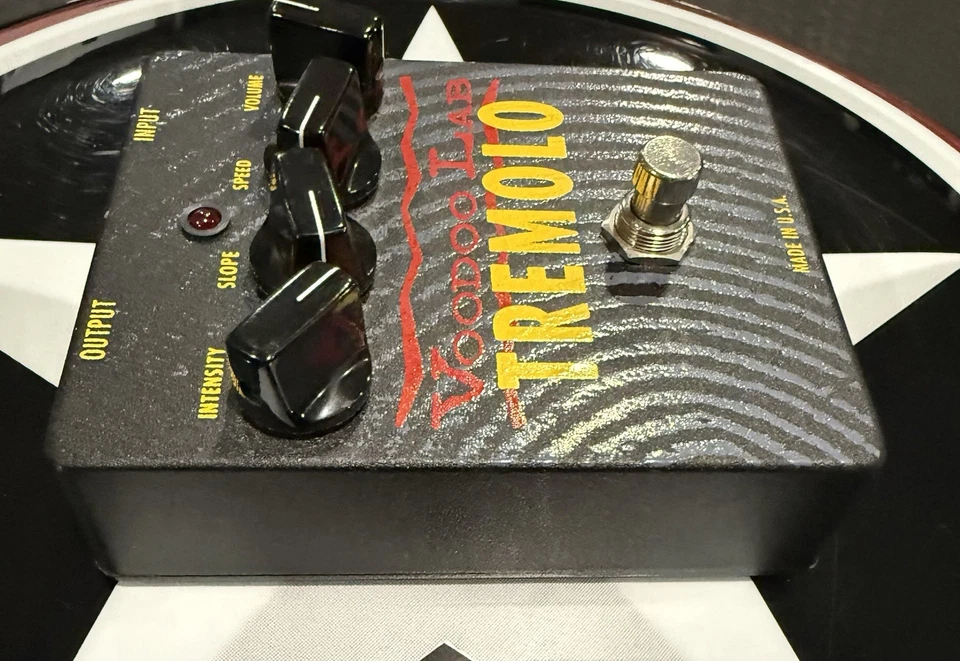 Voodoo Lab Tremolo Guitar Effects Pedal - Image 4 of 4