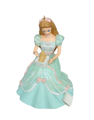 Hallmark Keepsake Barbie Wishes 2002 Exclusive Christmas Ornament New In Box - Picture 3 of 6