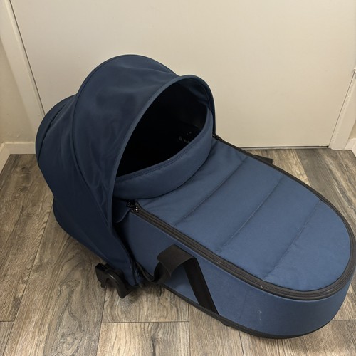 YOYO-Babyzen Bassinet Blue - Picture 2 of 10